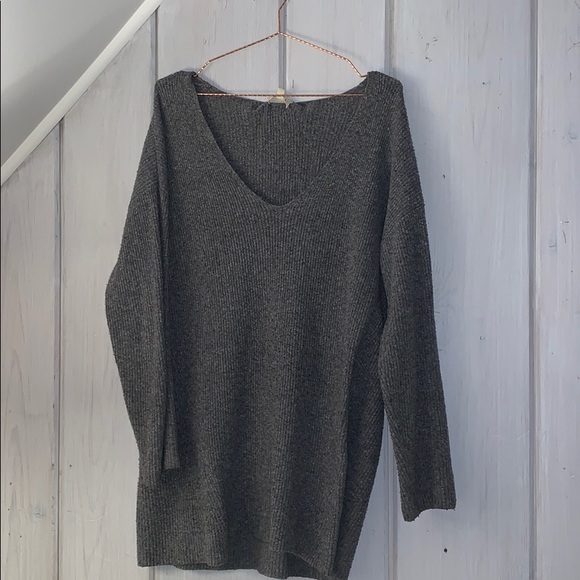 sweater - Picture 1 of 2